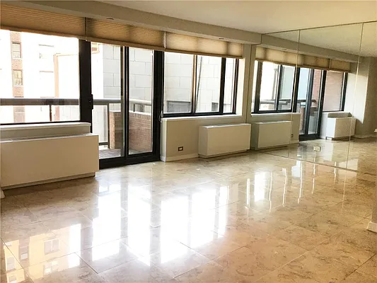 Rented by R New York | media 6