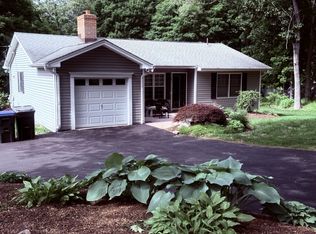 7 Turkey Roost Rd, Monroe, CT 06468