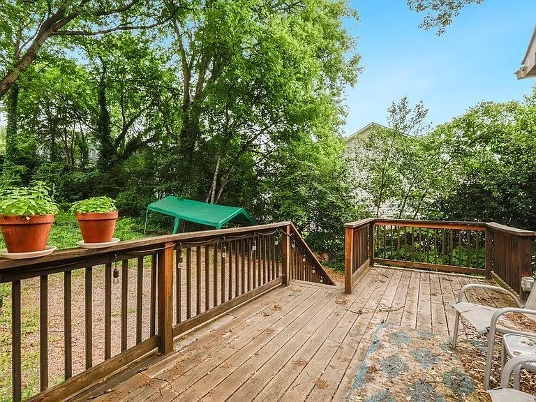 677 Holmes St NW — Photo 7