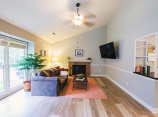 300 W Woodcroft Pkwy APT 33A, Durham, NC 27713