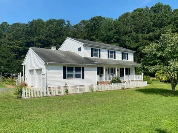 27358 Evergreen Ln, Melfa, VA 23410