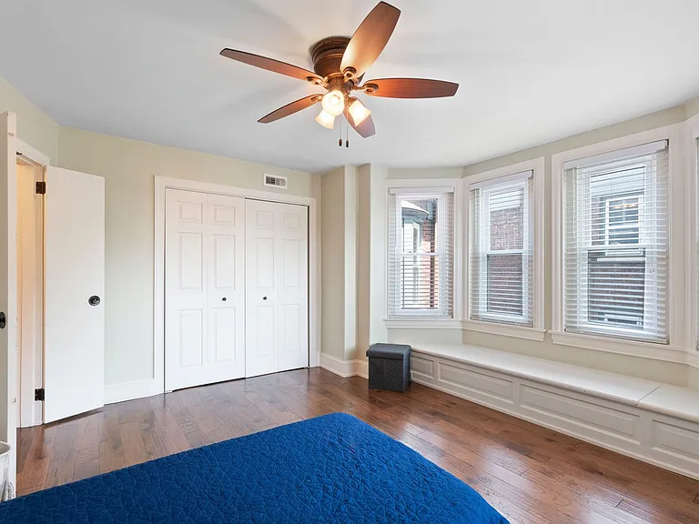 104 Rochelle Ave — Photo 18