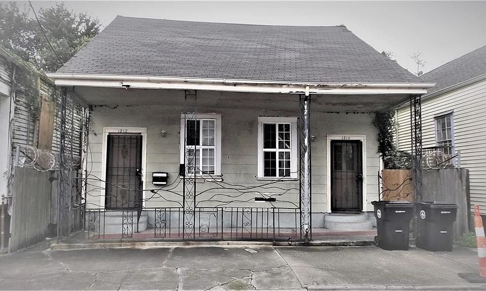 1st image of 1212-14 Louisa St