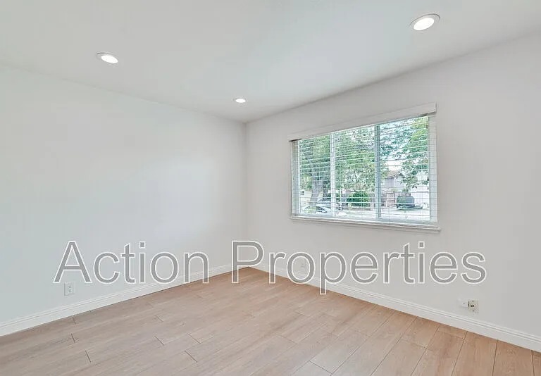 2126 Warmwood Ln — Photo 23