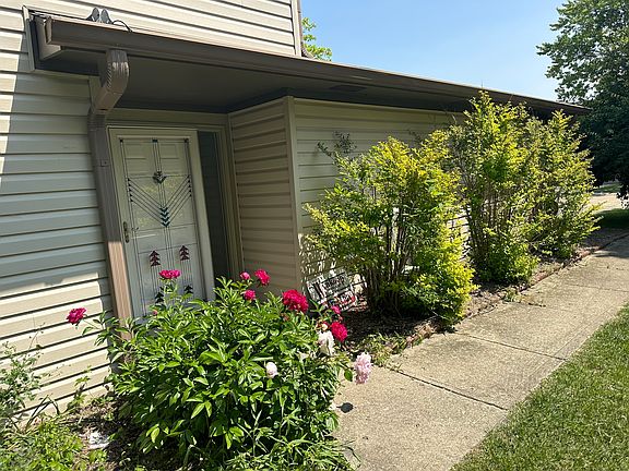 3rd image of 6454 Bay Harbor Ln #A22