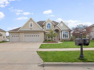 309 E Wentworth Ln, Appleton, WI 54913