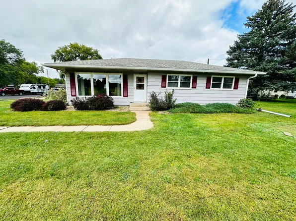 1530 Iowa Ave SE, Huron, SD 57350