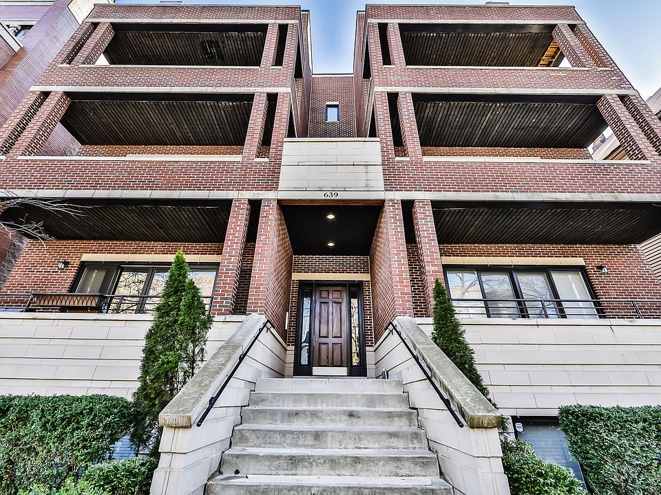 1st image of 639 W Briar Pl APT 3E