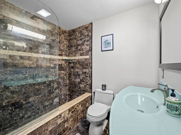 180 19th Street image 10 of 15