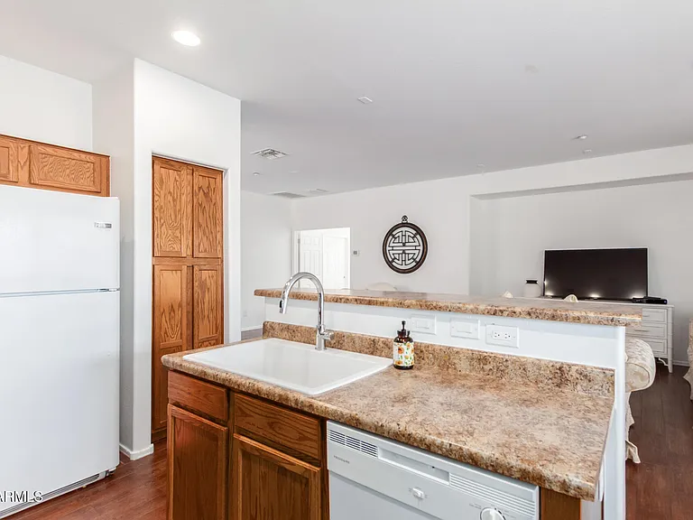 12122 W Dove Wing Way — Photo 15