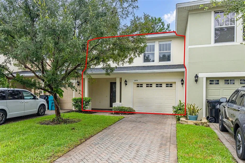 3 bed, 2.5 bath, 1386 sqft, $1,975 — Photo 1