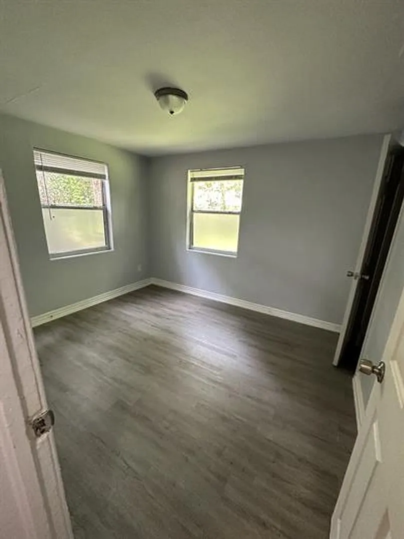 Affordable 3 Bedroom Home — Photo 4