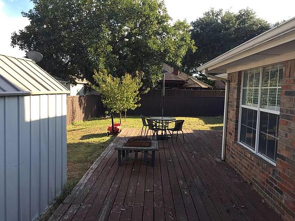 5th image of 734 Rolling Hills Dr