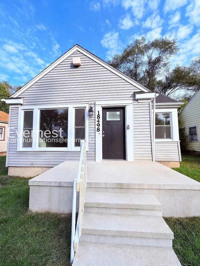 3 bed, 2.0 bath, 1034 sqft, $1,195 — Photo 1