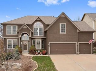 17220 W 83rd Ter, Lenexa, KS 66219