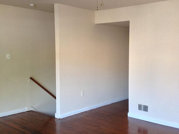 5th image of 14810 Anderson Ct