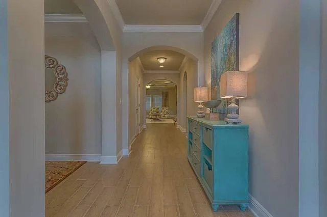 5 bed, 3040 sqft, $2,900 — Photo 4