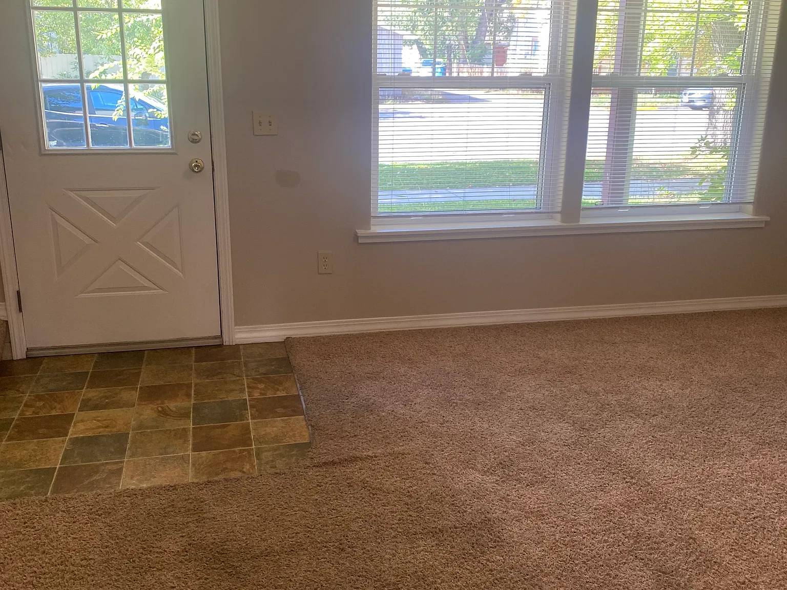 3 bed, 1.5 bath, 1100 sqft, $1,895 — Photo 3