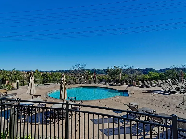 2901 Escala Cir — Photo 16