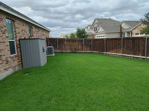 3rd image of 122 Alambadi Ln