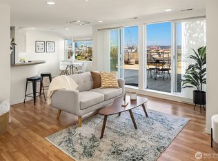 3022 SW Bradford St APT 402, Seattle, WA 98126