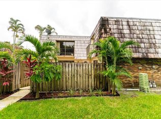 1630 Forest Lakes Cir APT C, West Palm Beach, FL 33406