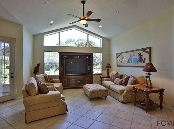 4th image of 14 Emerald Lake Ct