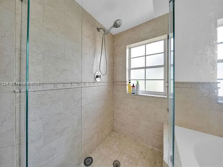 11351 SW 63rd Ter — Photo 9