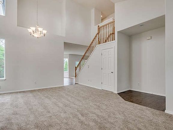 4th image of 2402 SE 190th Ave