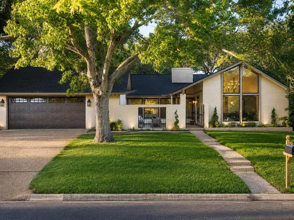 2404 Comburg Castle Way, Austin, TX 78748