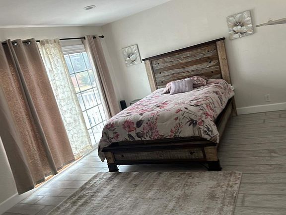 4th image of 7534 Gayneswood Way