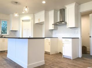 606 E South Weber Dr, South Weber, UT 84405