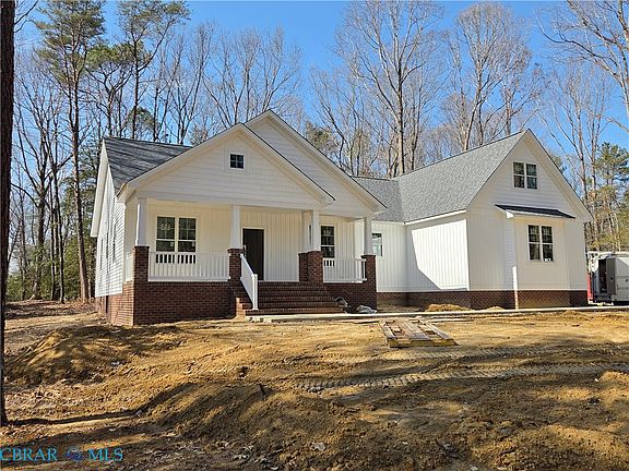 4th image of 49 Knolls Dr