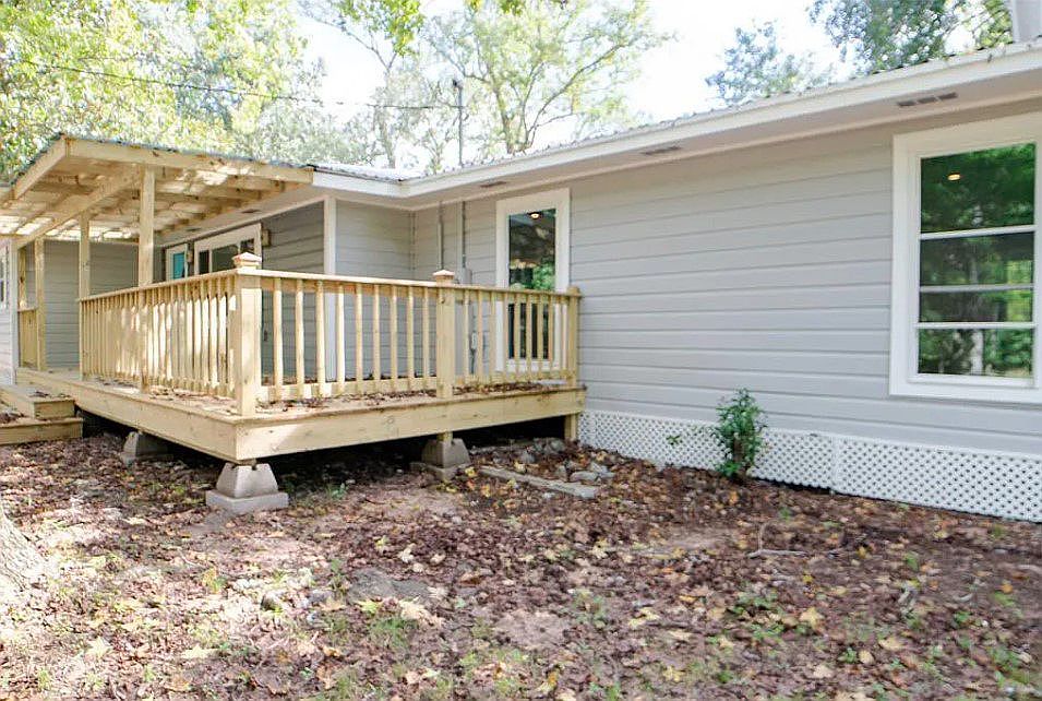 1st image of 20587 McGager Dr
