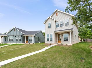 1215 Chestnut Ct, Runaway Bay, TX 76426