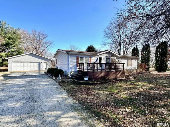 2113 E Woodland Ln, Jacksonville, IL 62650