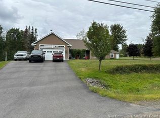 23 Highfield Rd, Douglas, NB E3G7P6