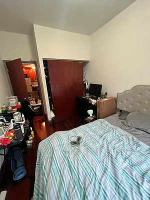 Rented by Manhattan Dwelling Corporation | media 13