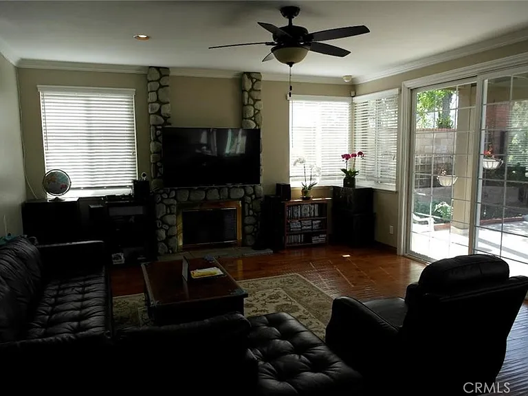 1854 Brooke Ln — Photo 7