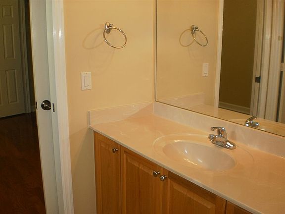 5th image of 4111 Poe Pl
