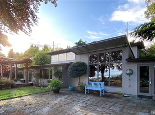 1222 SW 171st Pl, Normandy Park, WA 98166