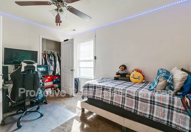 2104 Miller Ave — Photo 21