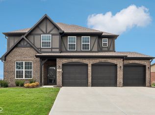 5152 Wyndale Dr, Bargersville, IN 46106