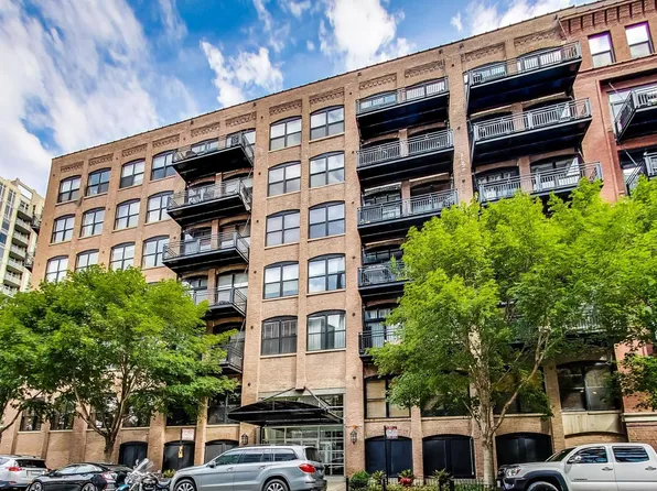 520 W Huron St APT 514, Chicago, IL 60654