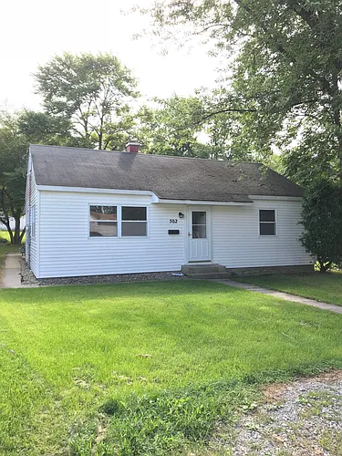 502 Center St Photo 1