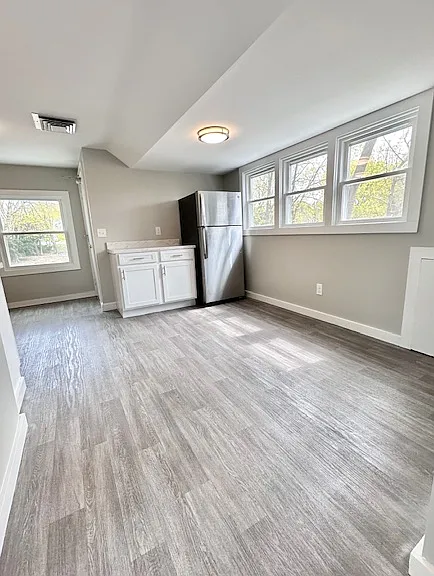 76 S Whittlesey Ave #3 — Photo 2