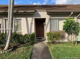 Twin Lake Gardens, Fort Lauderdale, FL 33312