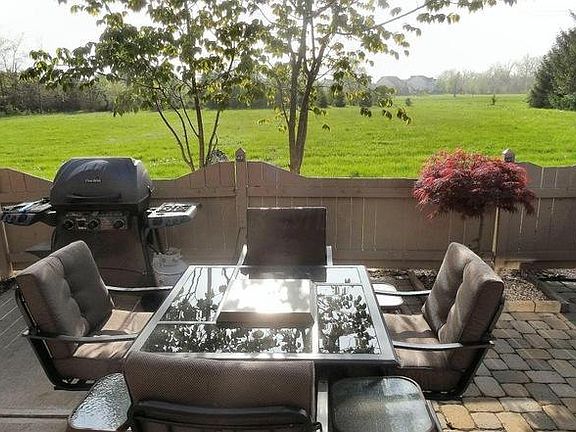 4th image of 8828 Linksway Dr