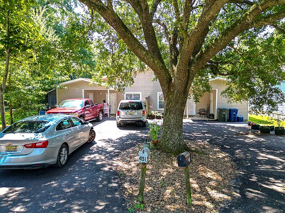 2nd image of 601 S Cedar St #601