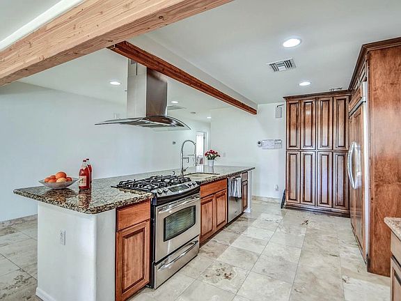2nd image of 2607 W San Miguel Ave #4